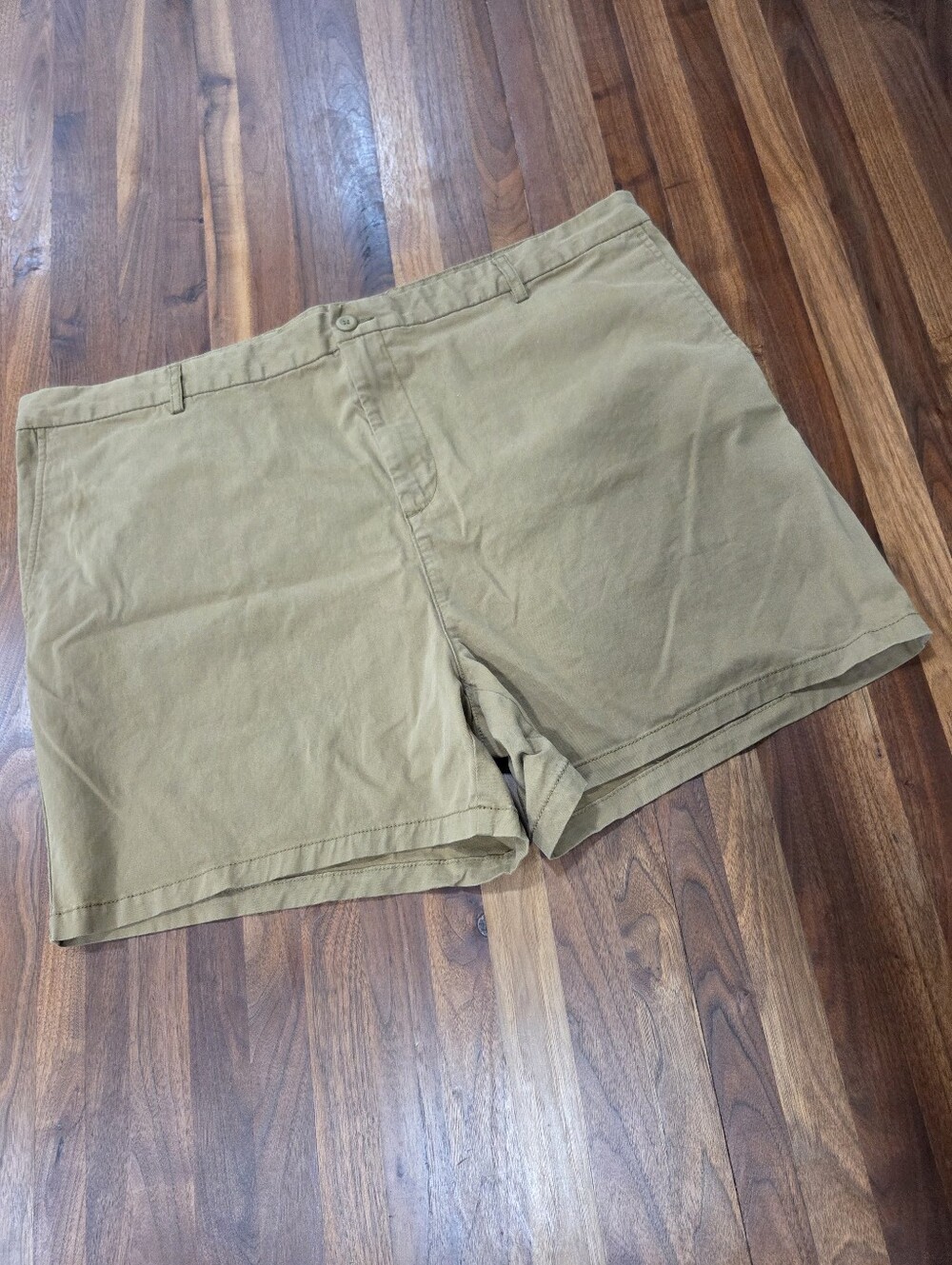 Old Navy Men's Casual Khaki Cotton Blend Shorts Size 48